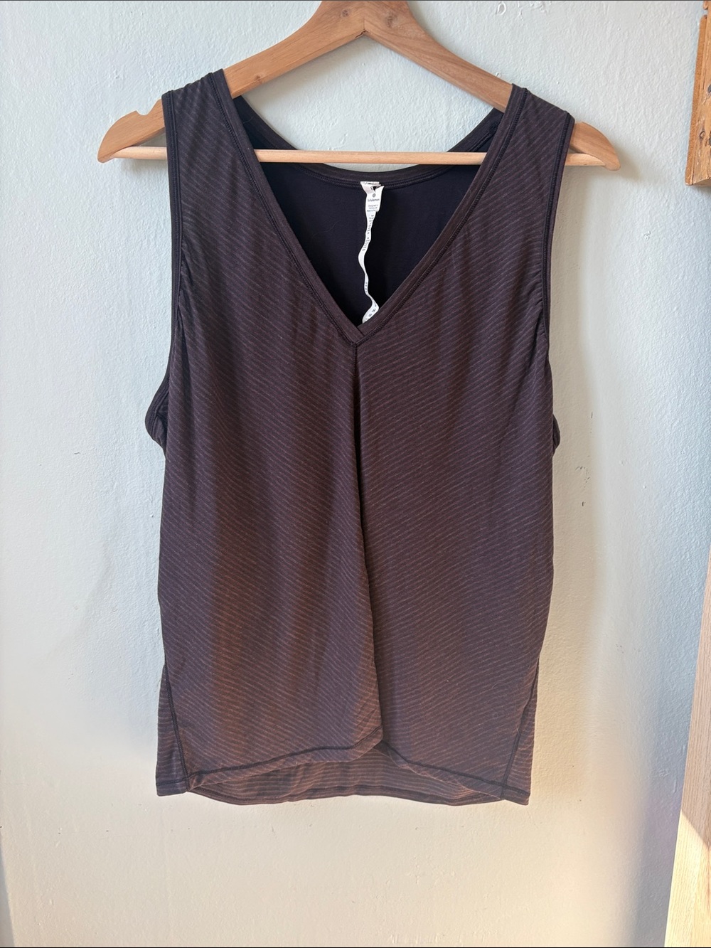 Women’s V-Neck Sleeveless Tank Top - Black